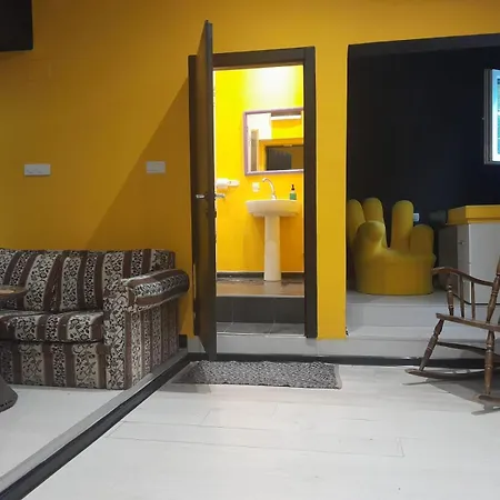 Ilina Hostel *